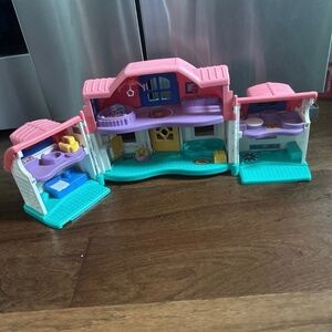 Fischer Price Little People House